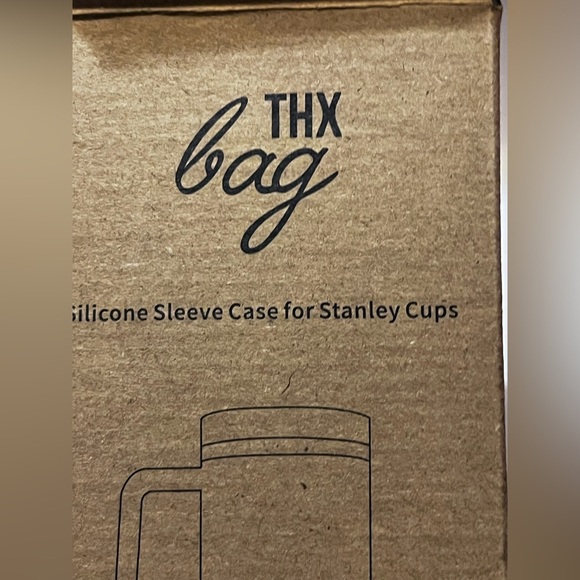 Cute Animal Print Silicone Sleeve for Stanley Cups - Picture 5 of 5